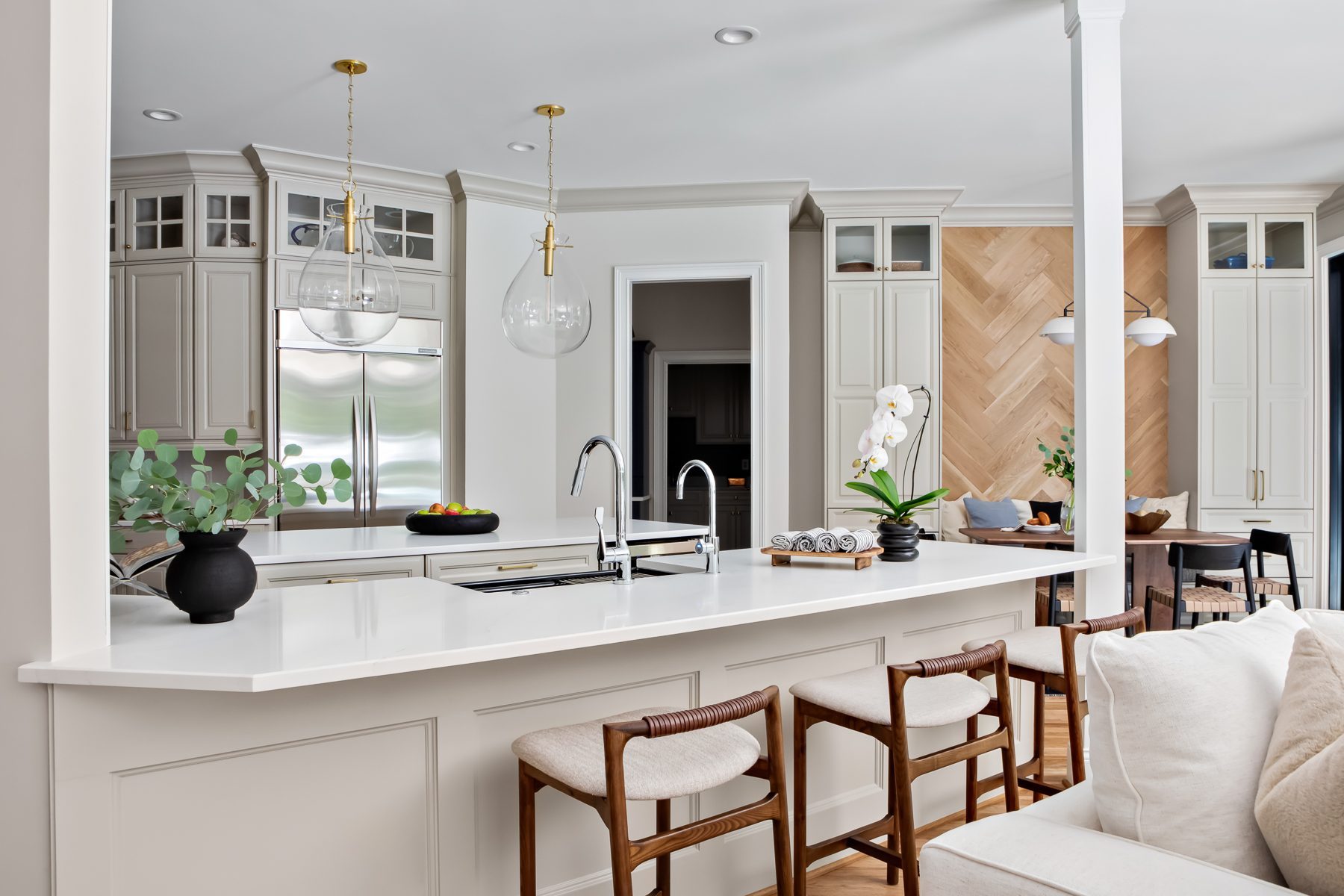 Bold & Earthy, interior detail