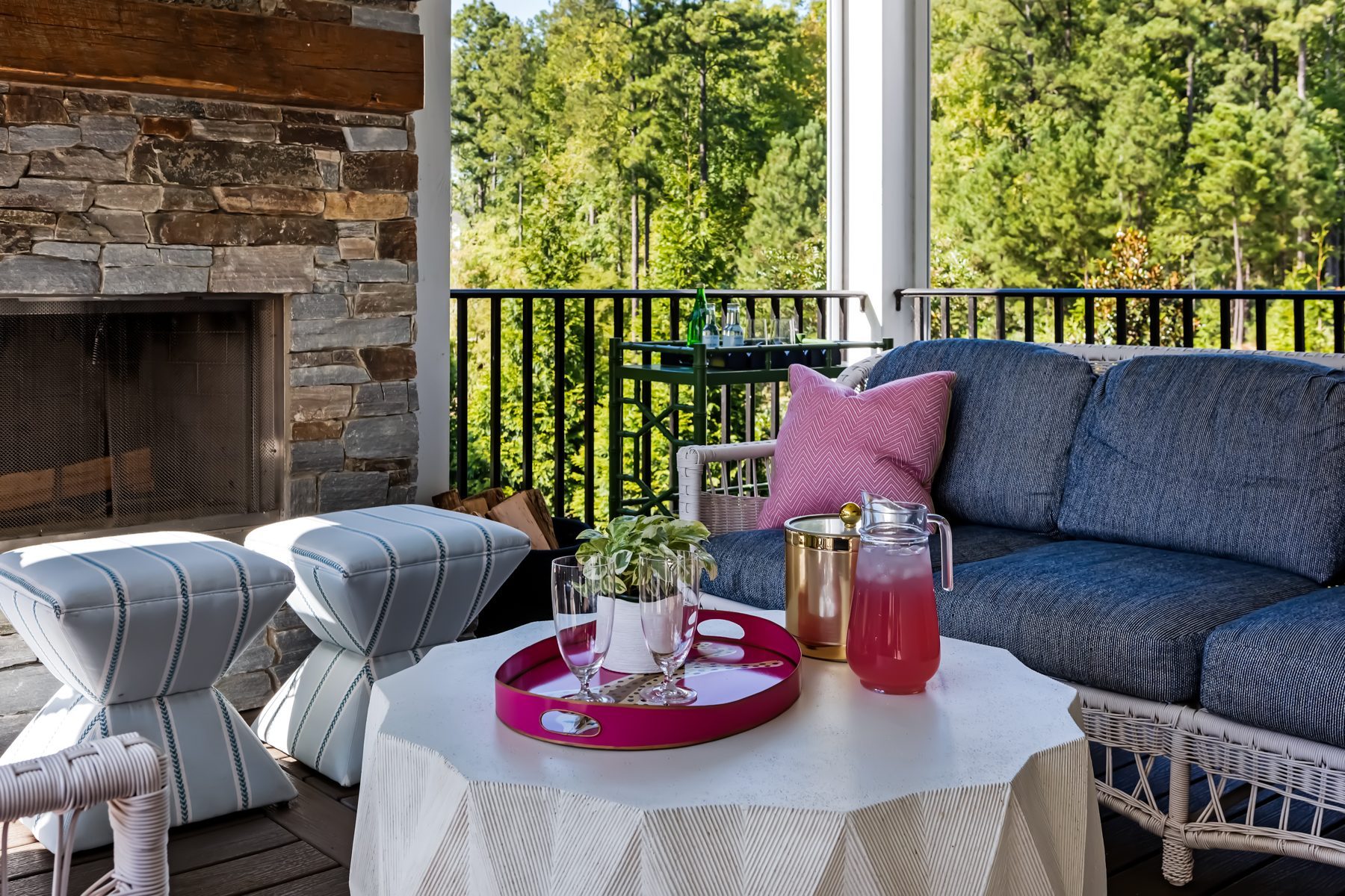 Cozy & Classic, interior detail