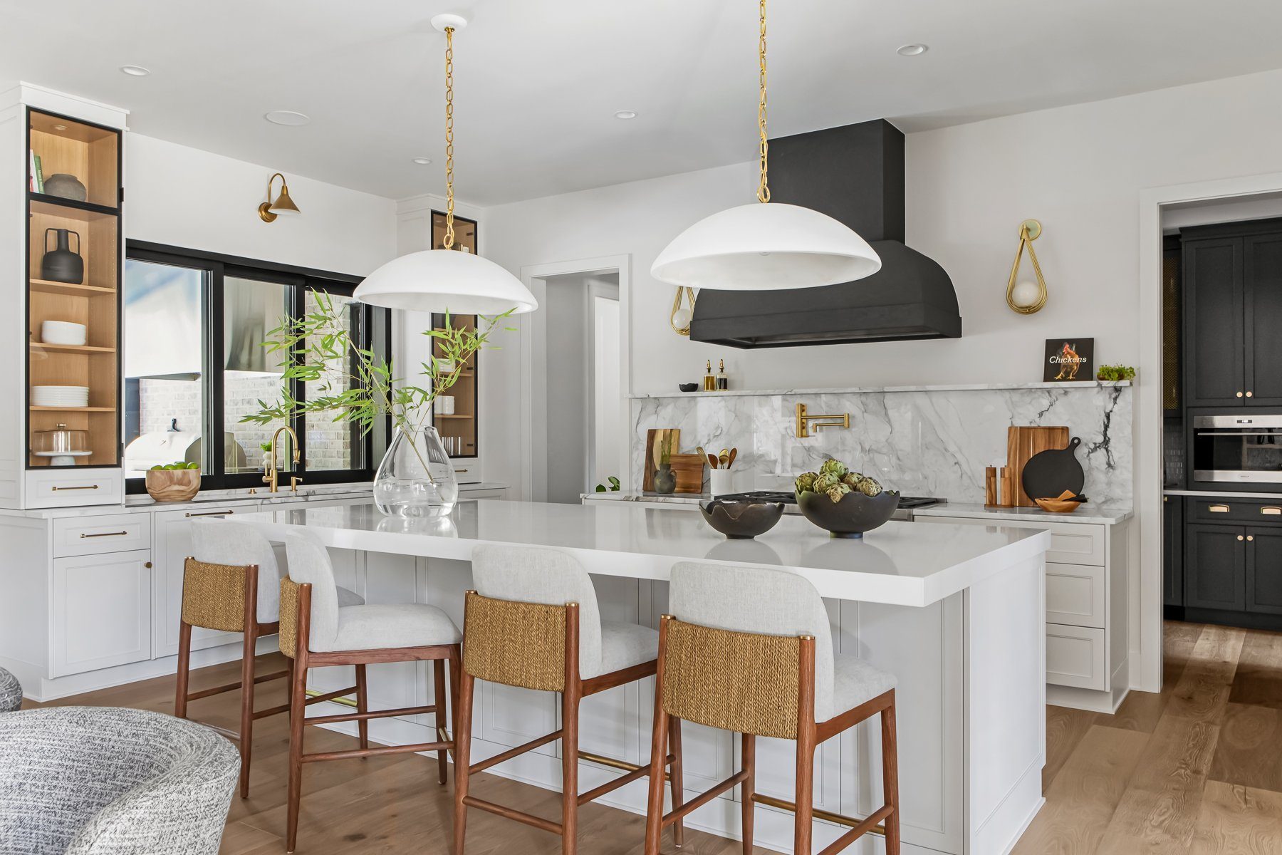 Custom Luxury, interior detail