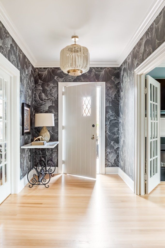 Organic Sophistication, interior detail